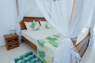 Green Retreat: 2BR Hideout Vacation rental in Western Province