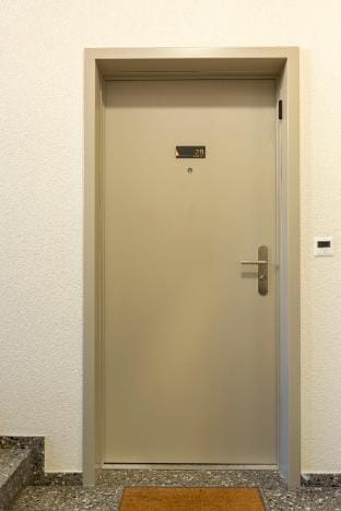 Apt 2B: Central Location: Spacious 2-BR Apartment Apartment in Zurich City
