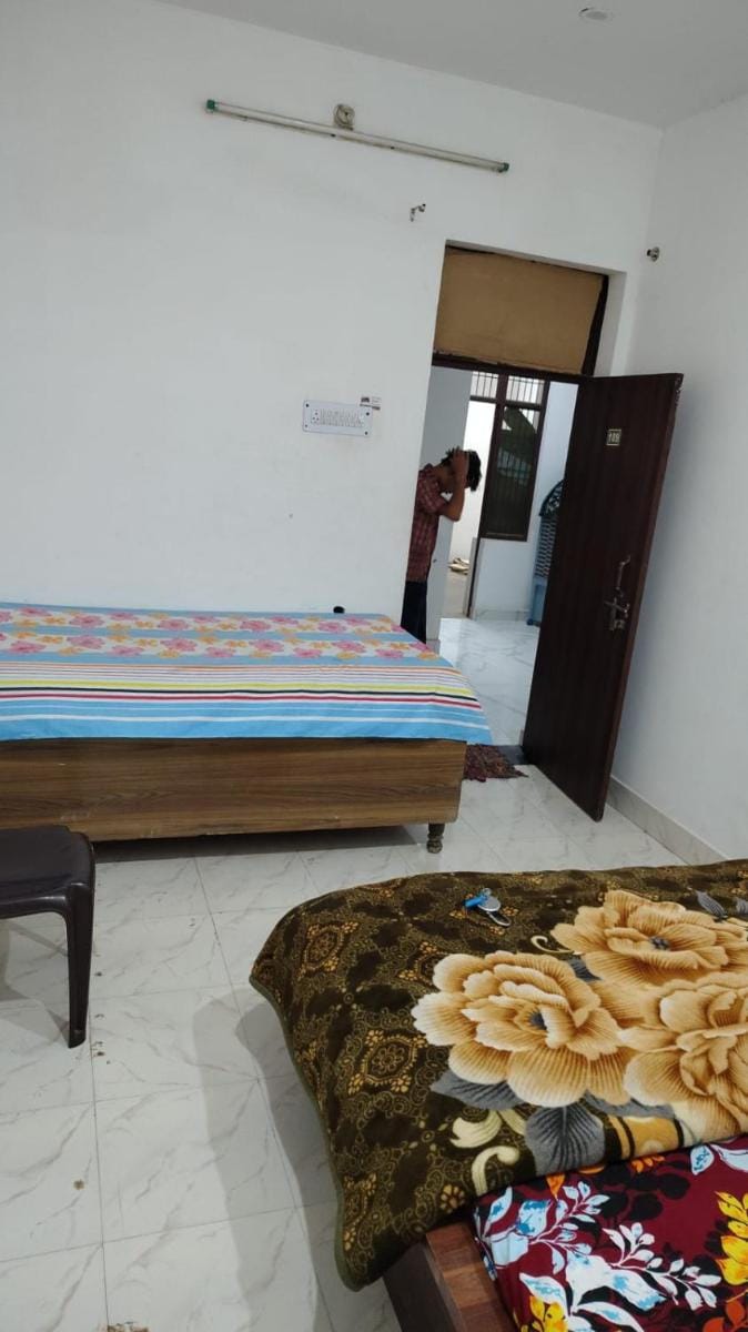 Shree Bankey Bihari Atithi Bhawan Bed and Breakfast in Uttar Pradesh