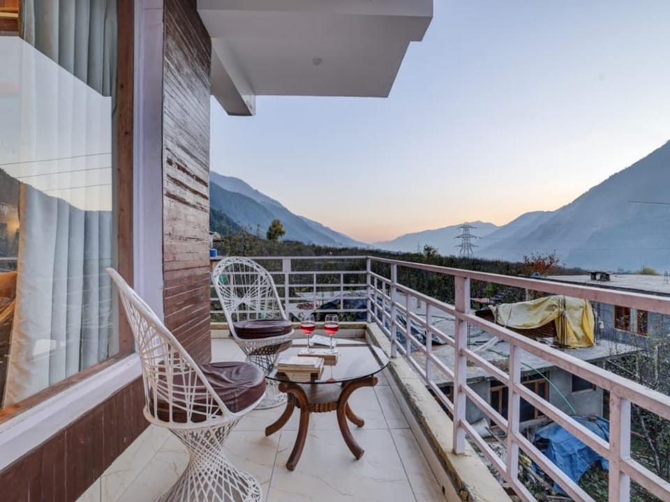 Omavya Cottage Hotel in Himachal Pradesh
