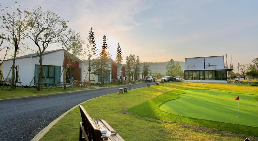 myrrh Resort เมอร์รีสอร์ท Villa in Laos