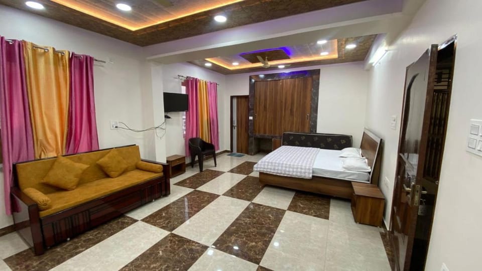 Somnath Dham By YatriMap Hotel in Uttarakhand