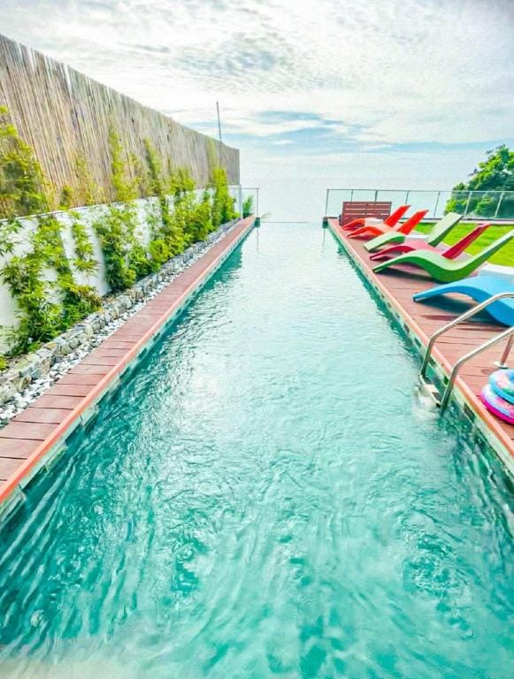 The South Hideaway Oslob Apartment in Oslob