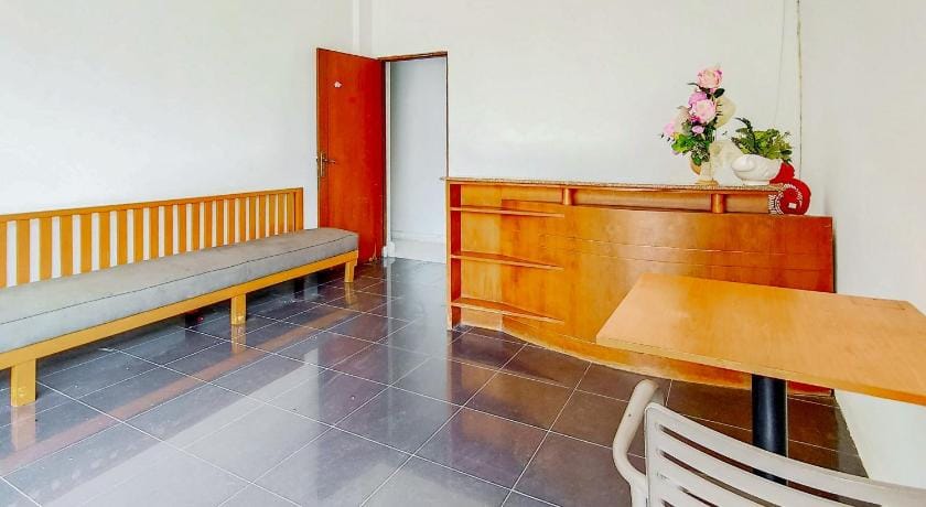 Rabel Guest House RedPartner Hotel in South Jakarta City