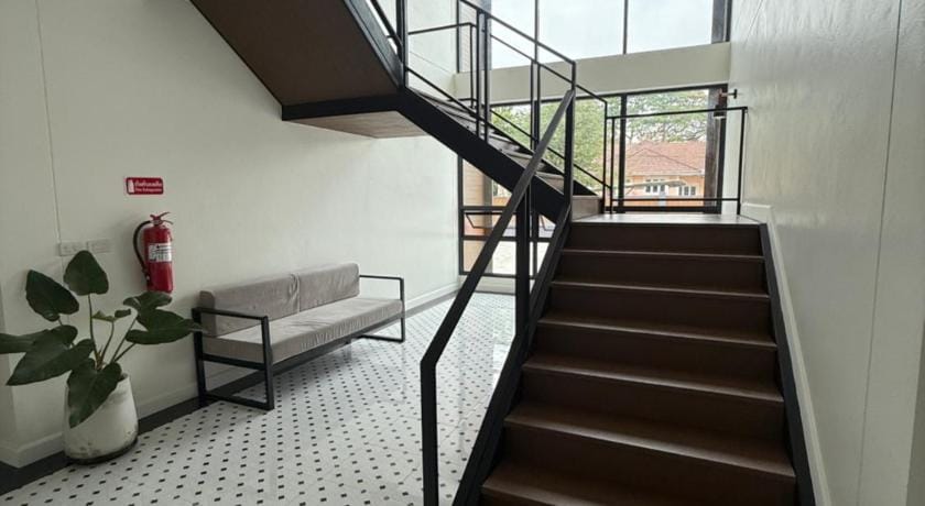 Cha V Place Buriram - ชาวีเพลส บุรีรัมย์ Apartment hotel in Laos