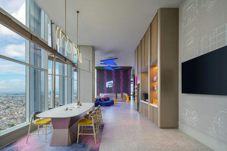 Aloft Jakarta Kebon Jeruk Hotel in Jakarta