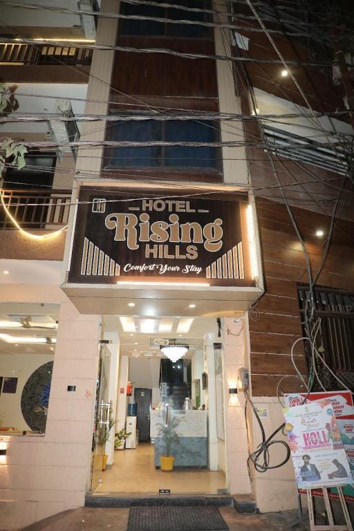 Hotel Rising Hills Hotel in Rishikesh