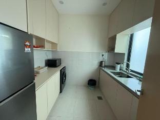 Kuching BMC Swinburne KennyHill - 4 room max 7pax Vacation rental in Kuching
