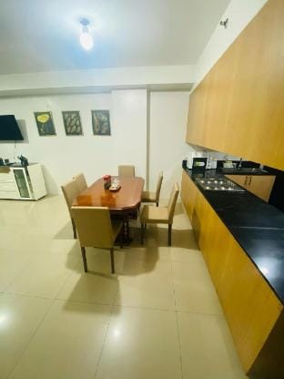 Moa /fireworks view. 3br with big balcony. Vacation rental in Pasay
