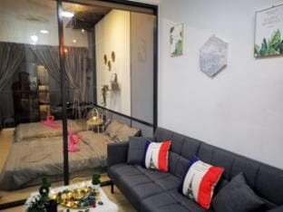 DS17 dsara next to uitm hospital Sungai buloh 5pax Apartment in Petaling Jaya