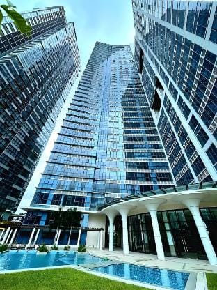 Uptown BGC 1BR Retreat |Balcony |nr Airport Apartment in Makati