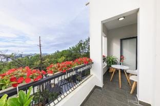 ĐL Villa 6br +1Br family - 15k Vacation rental in Dalat