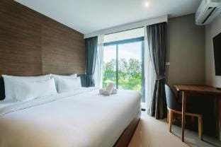 1501 Beachfront 2BR at Wyndham Naithon Phuket Vacation rental in Phuket