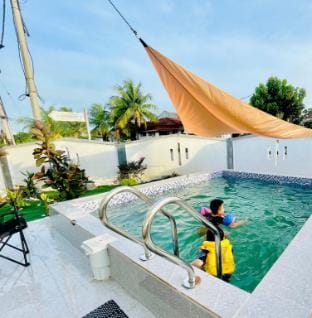 Corner Lot Pool BBQ House near UITM S3 (Muslim) Vacation rental in Negeri Sembilan, Malaysia