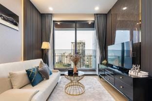 Lumiere Riverside Heera Stay Apartment Vacation rental in Ho Chi Minh City