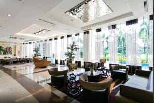 Forbestown BGC |Luxe 2BR loft| Pool & Gym Use Apartment in Makati