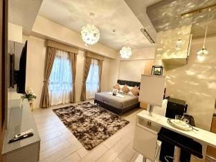 Airport NAIA Terminal 3 Insane Interior Apartment in Pasay