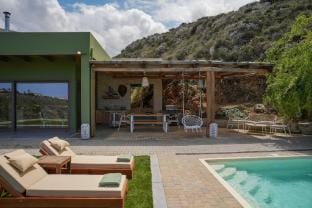 Oliva Emerald Eco - Secluded Off-Grid Vineyard Villa Villa in Crete Region