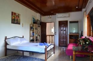 Private beachfront accommodation w/ reef access Vacation rental in Central Visayas
