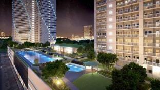 Spacious 1BR Unit+Balcony Grass T5 beside SM North Apartment in Quezon City
