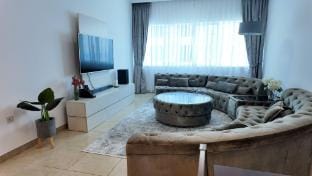 Large Apartment in Dubai Marina Apartment in Dubai