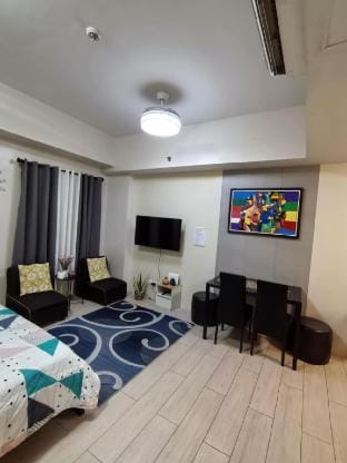 Budget Stay Across NAIA Terminal 3 / C2-2L Vacation rental in Pasay