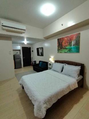 Budget Stay Across NAIA Terminal 3 / C5-5J Vacation rental in Pasay
