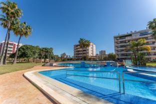 ALICANTE ATICO SOL Y MAR VISTA PISCINA Y MAR Apartment in Alacantí