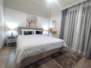 Ruby, luxury seafront house nearby  Delphi  Vacation rental in Peloponnese, Western Greece and the Ionian