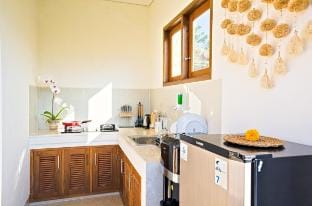 Cozy 1 Br Villa with Pool & Rice Fields view Ubud Villa in Payangan