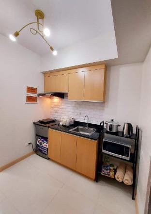 An's condo unit w/ fast Wifi 100 mbps+Netflix+Pool Vacation rental in Davao City