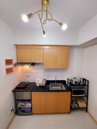 An's condo unit w/ fast Wifi 100 mbps+Netflix+Pool Vacation rental in Davao City