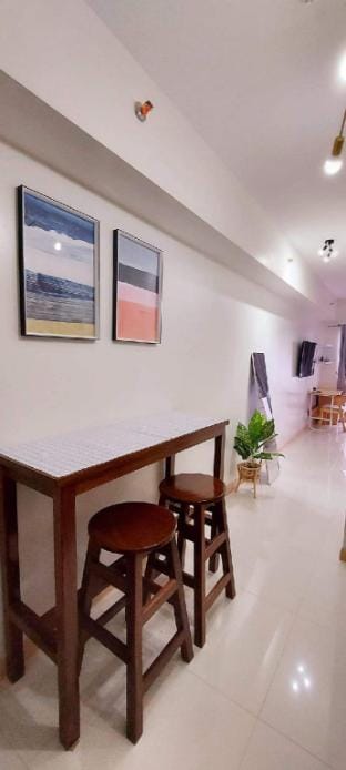 An's condo unit w/ fast Wifi 100 mbps+Netflix+Pool Vacation rental in Davao City