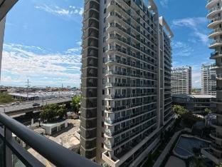 Luxury 1BR - Azure Urban Resort Residences Apartment in Paranaque