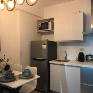 YenGems Abode Apartment in Paranaque