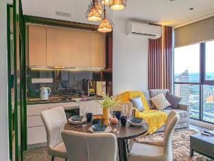 Lvl36 Comfy Muji 1-bedroom Studio | FreeNetflix Apartment in Federal Territory of Kuala Lumpur