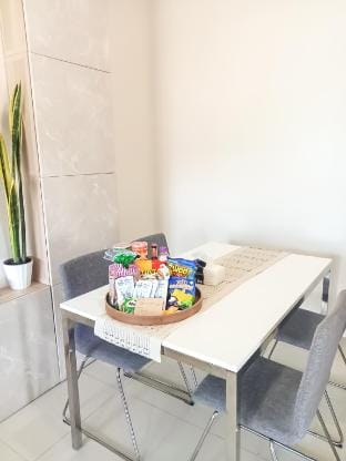 Top-Tier 2BR • Okada & MOA in Minutes Apartment in Pasay