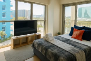 Modern 2BR | Balcony | Near MOA + Okada Manila Apartment in Pasay