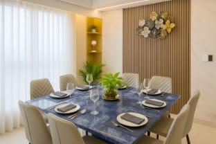 4BR Stylish Stay | Balcony | Walk to Okada Apartment in Pasay