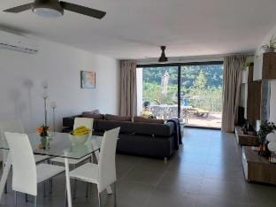 Casa Cidreira, Couzy villa with private pool Villa in Faro District