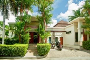 Rose Pool Villa, The perfect private oasis Villa in Rawai