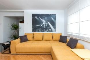 Black Queen Apartment in Pula