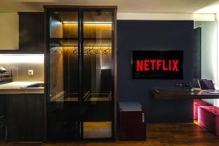 Cozy Studio Vasaka Solterra + 50”TV Netflix Vacation rental in South Jakarta City