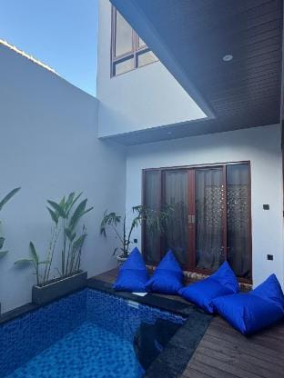 New private 3BR Villa w/ Pool, Nusa Dua Villa in Kuta Selatan