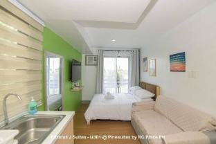 Blissful J Suites - U301@ Pinesuites  by RcplacePH Vacation rental in Tagaytay