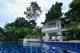 The Hill, Bedroom No. 3, sea view Vacation rental in Phuket
