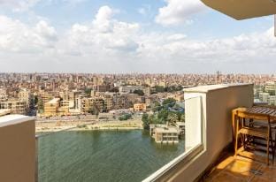 VESTA - Panoramic Duplex APT - 3BR - Zamalek Apartment in Cairo