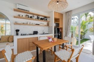 NEW! Villa Troy - 1BR Villa in Kerobokan Villa in North Kuta