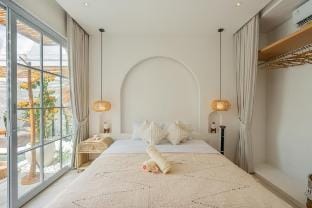 NEW! Villa Troy - 1BR Villa in Kerobokan Villa in North Kuta