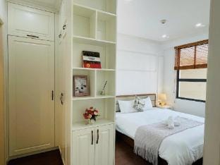 VinhomesD'.Capitale 2Br2Bth 1207 Apartment in Laos